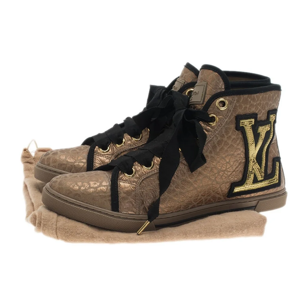  Louis Vuitton Women's Shiny Animal Print High-top Sneakers - Picture 2 of 4